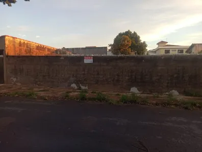 Lote/Terreno à venda, 336m² no Parque Residencial Presidente Médici, Itu