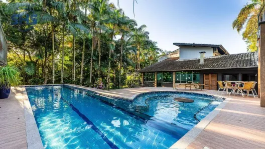 Casa com 3 Quartos à venda, 476m² no Bom Retiro, Blumenau