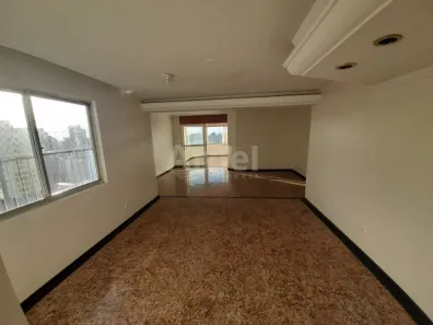 Apartamento com 5 Quartos à venda, 243m² no Centro, Passo Fundo
