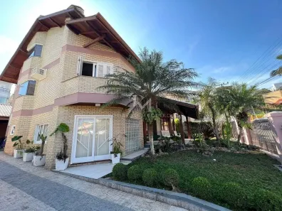 Casa com 4 Quartos à venda, 195m² no João Paulo, Florianópolis