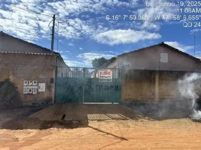 Casa com 2 Quartos à venda, 75m² no Jardim Zuleika, Luziânia
