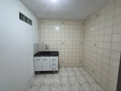 Casa com 1 Quarto para alugar, 35m² no Vila Divina Pastora, São Paulo