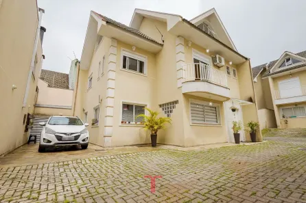 Sobrado com 3 Quartos à venda, 170m² no Santa Felicidade, Curitiba