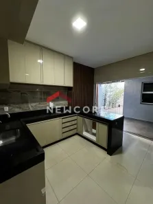 Casa com 3 Quartos à venda, 330m² no Novo Mundo, Uberlândia