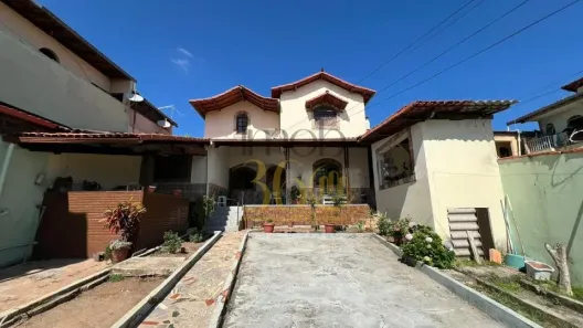 Casa com 4 Quartos à venda, 430m² no Lindéia (Barreiro), Belo Horizonte