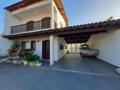 Sobrado com 2 Quartos à venda, 147m² no Jardim Jacinto, Jacareí