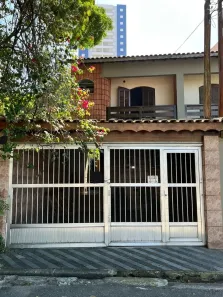 Sobrado com 3 Quartos à venda, 209m² no Vila Alzira, Santo André