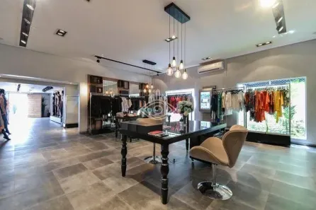 Imóvel Comercial com 1 Quarto à venda, 240m² no Vila Nova Conceição, São Paulo