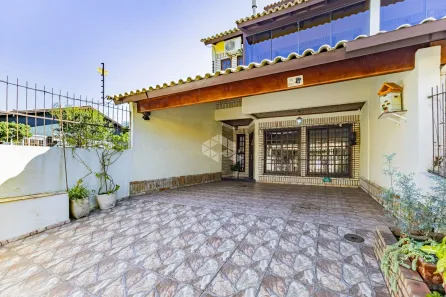 Casa com 3 Quartos à venda, 203m² no Cavalhada, Porto Alegre