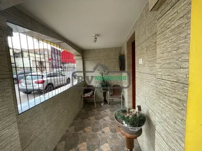 Casa com 5 Quartos à venda, 225m² no Santa Terezinha, Juiz de Fora