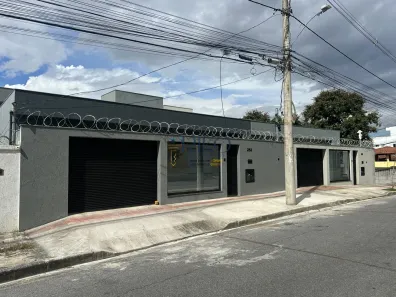 Casa com 3 Quartos à venda, 244m² no Espírito Santo, Betim