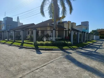 Casa de Condomínio com 3 Quartos à venda, 228m² no Barra da Lagoa, Florianópolis