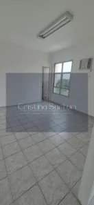 Sala Comercial à venda, 30m² no Vila Guaianazes, São José dos Campos