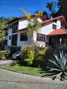 Casa com 4 Quartos à venda, 280m² no Badu, Niterói