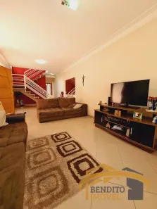 Casa com 3 Quartos à venda, 241m² no Vila Campesina, Osasco