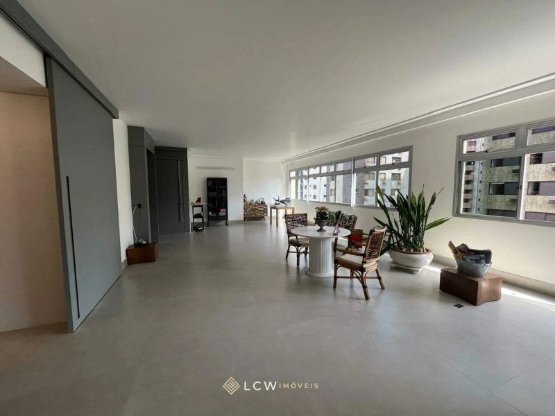 Apartamento com 4 quartos — Lourdes, Belo Horizonte