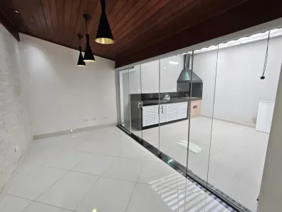 Casa de Condomínio com 2 Quartos para alugar, 100m² no Granja Viana, Cotia