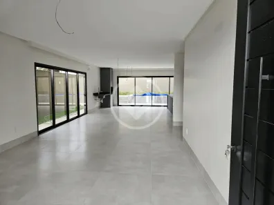 Casa de Condomínio com 4 Quartos à venda, 213m² no Jardins Barcelona, Senador Canedo