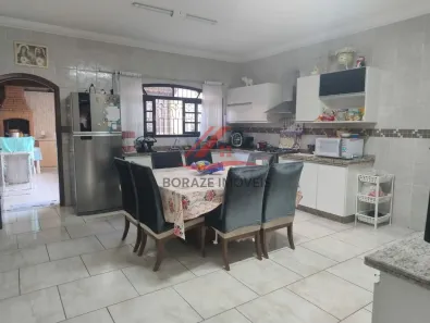Sobrado com 3 Quartos à venda, 230m² no Parque São Vicente, Mauá