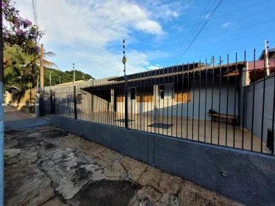 Casa com 3 Quartos à venda, 148m² no Brasília, Londrina