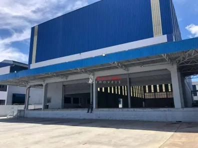 Galpão/Depósito/Armazém para alugar, 2500m² no Parque Santo Agostinho, Guarulhos