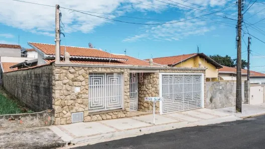 Casa com 3 Quartos à venda, 247m² no Jardim Santa Thereza, Botucatu