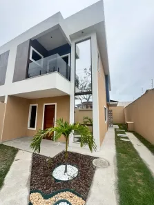 Sobrado com 3 Quartos à venda, 135m² no Jardim Mariléa, Rio das Ostras
