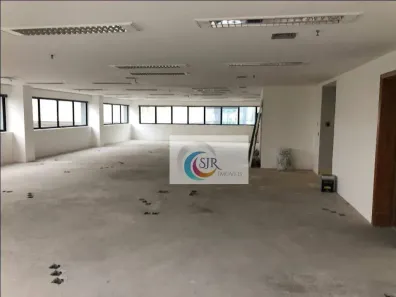 Sala Comercial para alugar, 218m² no Vila Olímpia, São Paulo