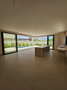 Sobrado com 5 Quartos à venda, 413m² no Condomínio Florais Itália, Cuiabá