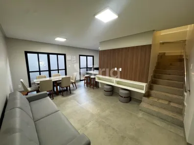 Sobrado com 3 Quartos para alugar, 160m² no Vila Rosa, Goiânia