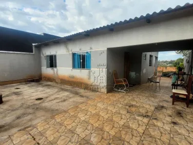 Casa com 2 Quartos à venda, 82m² no Jardim Belém, Londrina