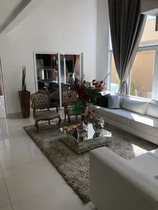 Casa de Condomínio com 4 Quartos à venda, 330m² no Jardins Madri, Goiânia