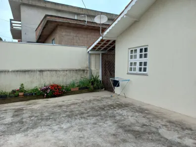 Casa com 4 Quartos à venda, 200m² no Jardim Caparelli (Mailasqui), São Roque