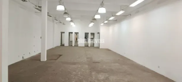 Galpão/Depósito/Armazém à venda, 300m² no Santo Amaro, São Paulo