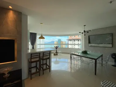 Apartamento com 3 Quartos para alugar, 130m² no Pioneiros, Balneário Camboriú