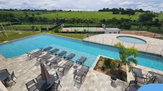 Lote/Terreno à venda, 270m² no Condomínio Vinhas, Senador Canedo