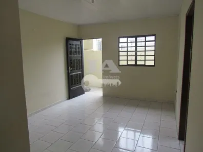Apartamento com 2 Quartos para alugar, 65m² no Novo Mundo, Curitiba