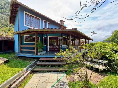 Casa de Condomínio com 4 Quartos à venda, 312m² no Carlos Guinle, Teresópolis