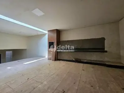 Casa com 3 Quartos para alugar, 190m² no Lídice, Uberlândia