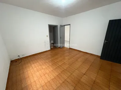 Casa com 2 Quartos para alugar, 60m² no Olímpico, São Caetano do Sul