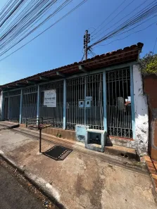 Casa com 4 Quartos à venda, 300m² no Vila Aguiar, Goiânia