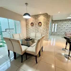 Casa com 4 Quartos à venda, 300m² no Gurupi, Teresina