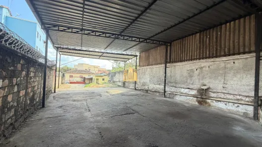 Galpão/Depósito/Armazém para alugar, 30m² no Silverado, Esmeraldas