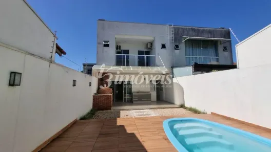 Sobrado com 3 Quartos para alugar, 176m² no Praia dos Amores, Balneário Camboriú