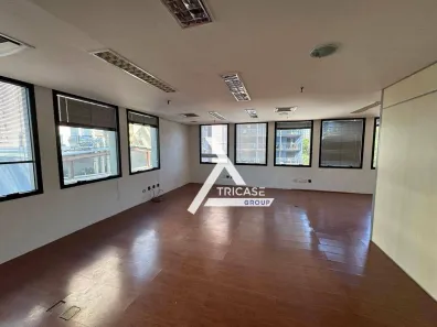 Sala Comercial para alugar, 130m² no Vila Olímpia, São Paulo