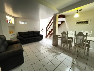 Sobrado com 4 Quartos à venda, 285m² no Loteamento João Batista Julião, Guarujá
