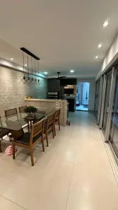 Casa de Condomínio com 3 Quartos à venda, 250m² no Ribeirão do Lipa, Cuiabá