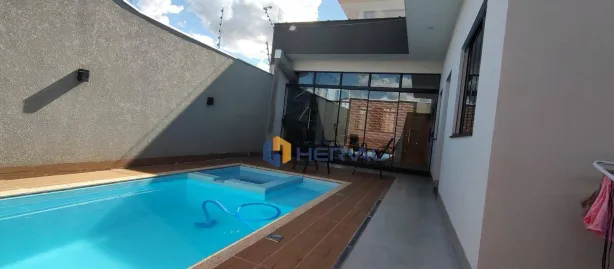 Casa com 4 Quartos à venda, 255m² no Parque Industrial 200, Maringá