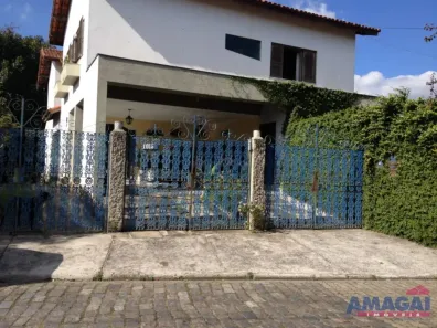 Sobrado com 4 Quartos à venda, 466m² no Cidade Jardim, Jacareí