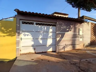 Casa com 2 Quartos para alugar, 97m² no Jardim Santa Clara (Vila Xavier), Araraquara